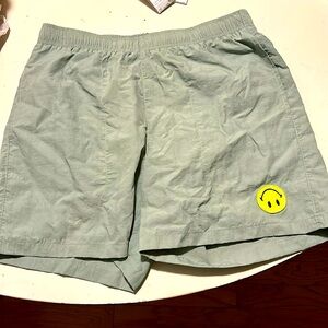 Men’s swim trunks